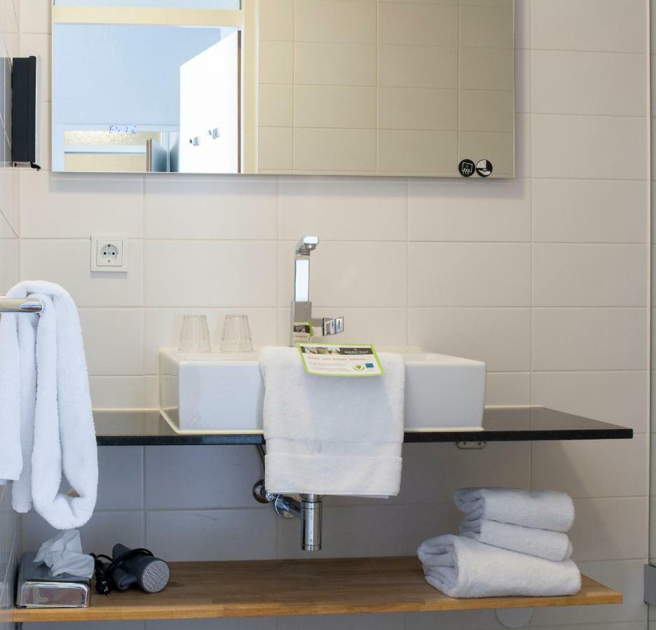 Strandhotel Westduin 4*